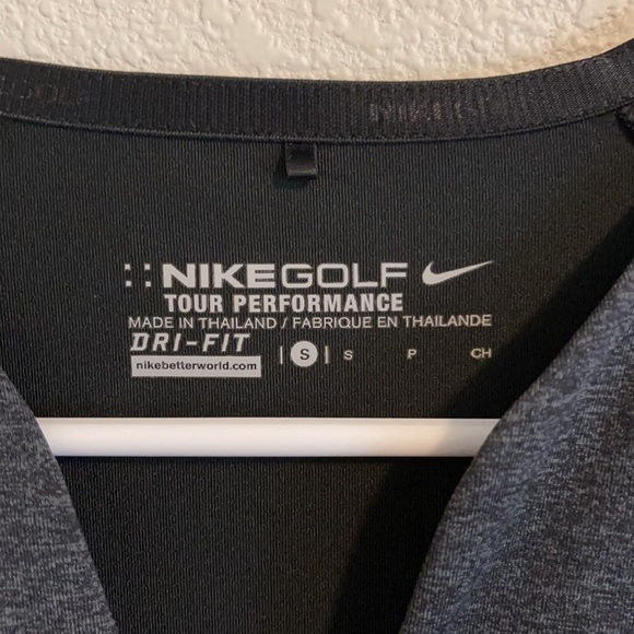 NIKE Golf Black V-Neck Short Sleeve Top Small - Picture 2 of 4